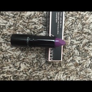 Mary Kay Violet Lipstick